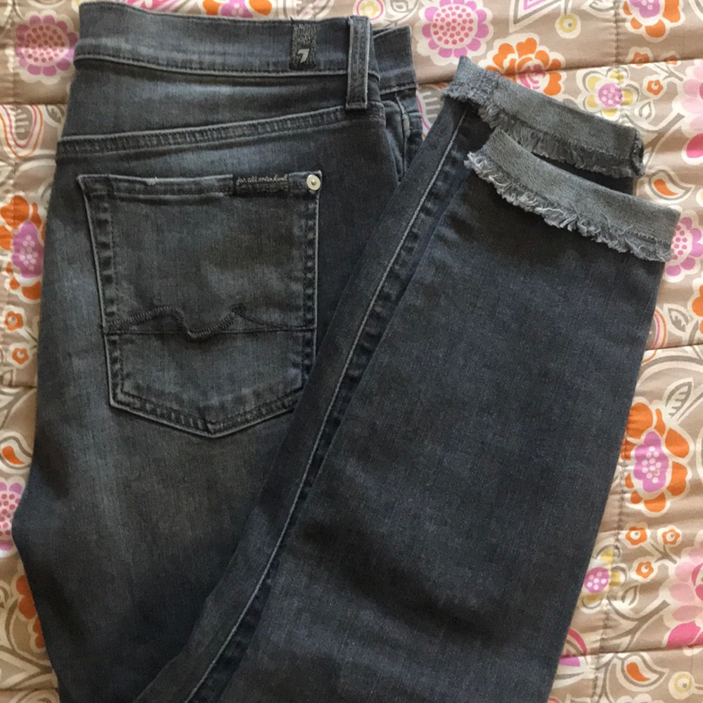 7FAM skinny jeans distressed, dark gray mid rise